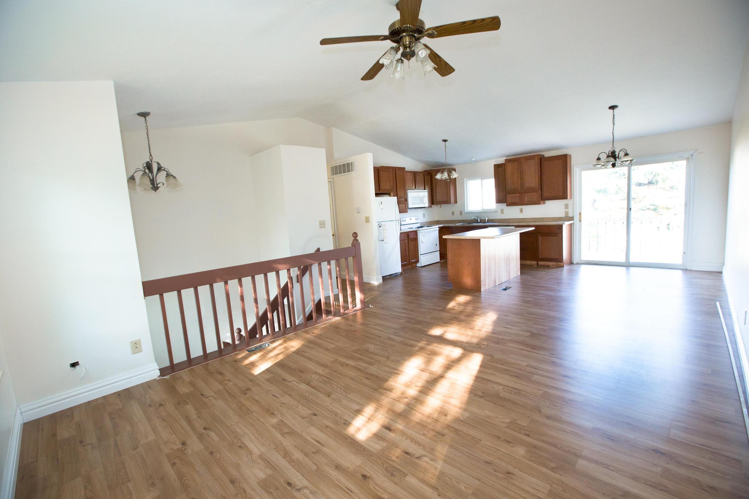 382 Old Ranch Court Galloway, OH 43119 - Photo 6 of 18 Gallery Image 6
