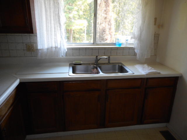 111 Fairview Road Harriman, TN 37748 - Photo 4 of 36 DSCN0228