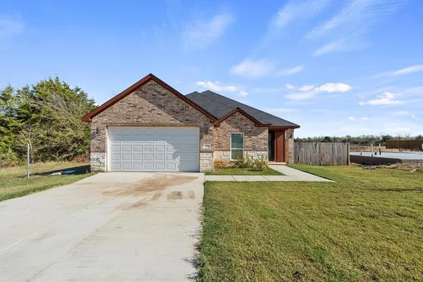 $278,500 | 121 Pelican Drive, East Tawakoni, TX 75472