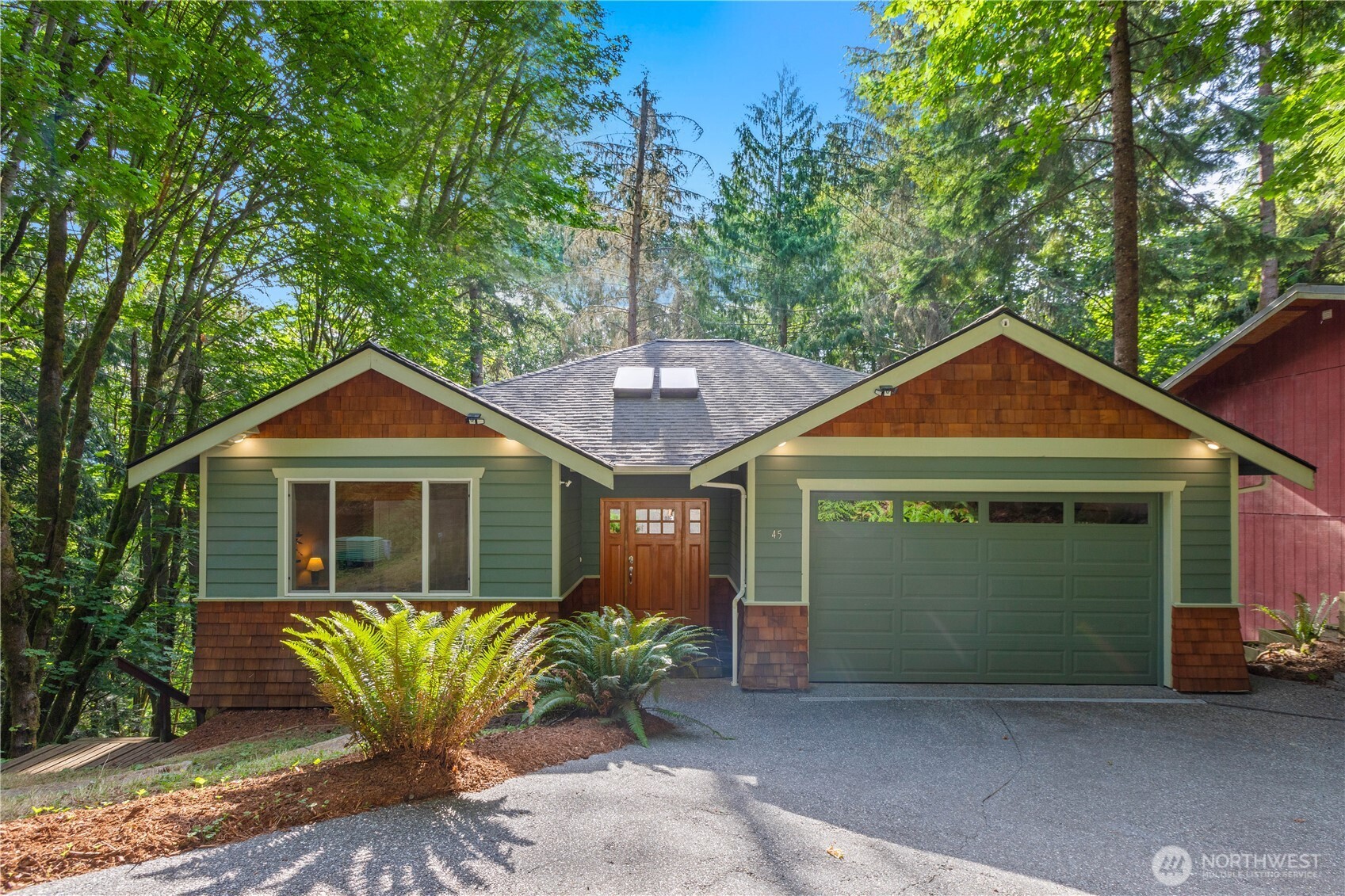 45 Cascade Lane Bellingham, WA 98229 - Photo 1 of 40 a front view of a house with garden