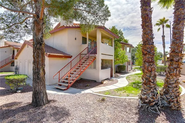 $1,395 | 853 Rock Springs Drive, Unit 202, Las Vegas, NV 89128