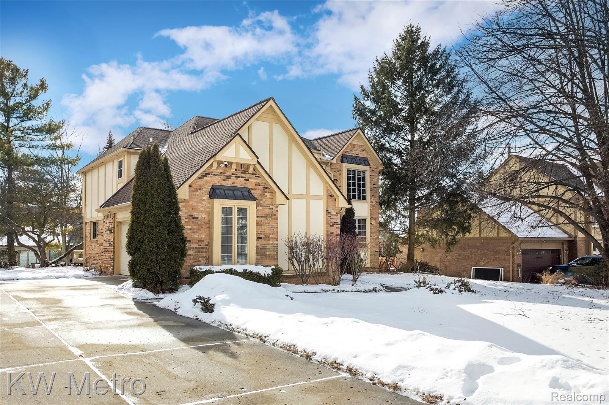 42309 Waterfall Road Northville, MI 48168 - Photo 54 of 58 Welcome Home!