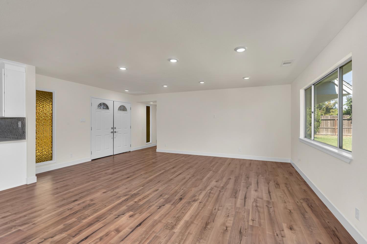 1011 Oregon Drive Merced, CA 95340 - Photo 10 of 42