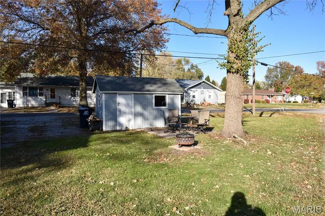 $99,900 | 619 East Main Street, Staunton, IL 62088