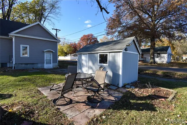$98,000 | 619 East Main Street, Staunton, IL 62088
