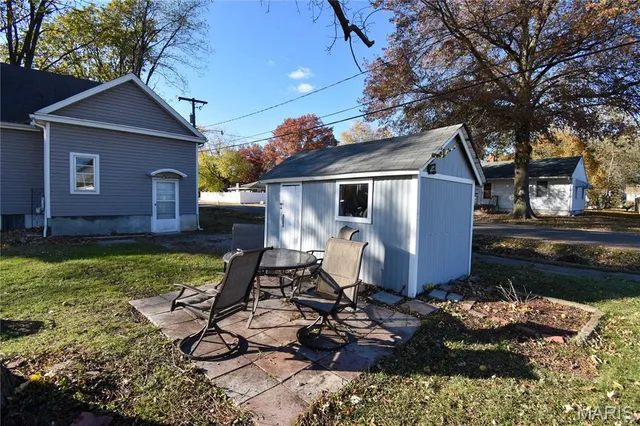 $99,900 | 619 East Main Street, Staunton, IL 62088
