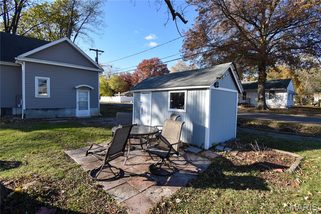 619 East Main Street Staunton, IL 62088 - Photo 16 of 17