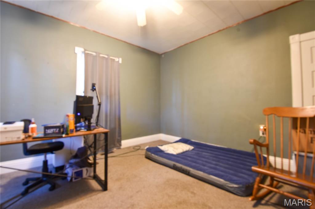 619 East Main Street Staunton, IL 62088 - Photo 9 of 17