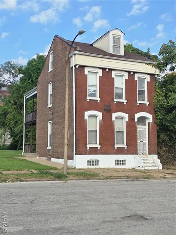 $125,000 | 2803 Hadley Street, St. Louis, MO 63107