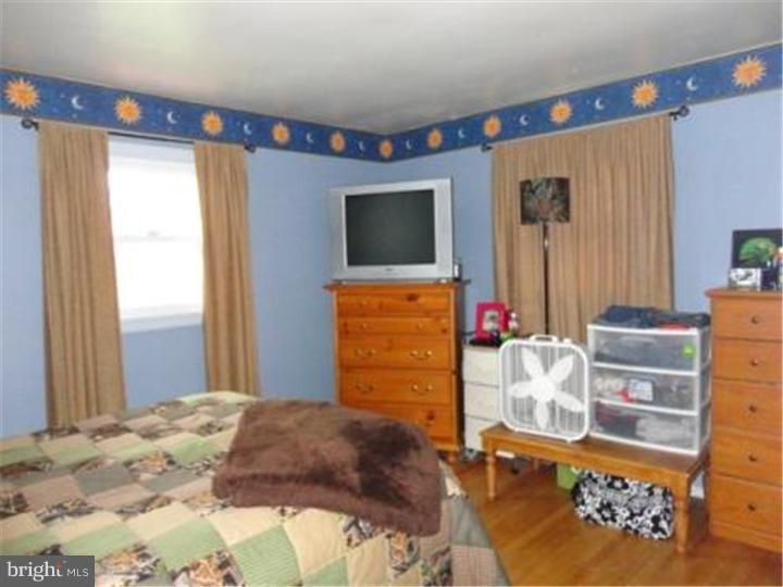 323 Walnuttown Road Fleetwood, PA 19522 - Photo 11 of 25 Bedroom - Main