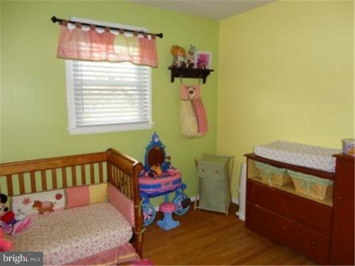 323 Walnuttown Road Fleetwood, PA 19522 - Photo 15 of 25 Bedroom 2