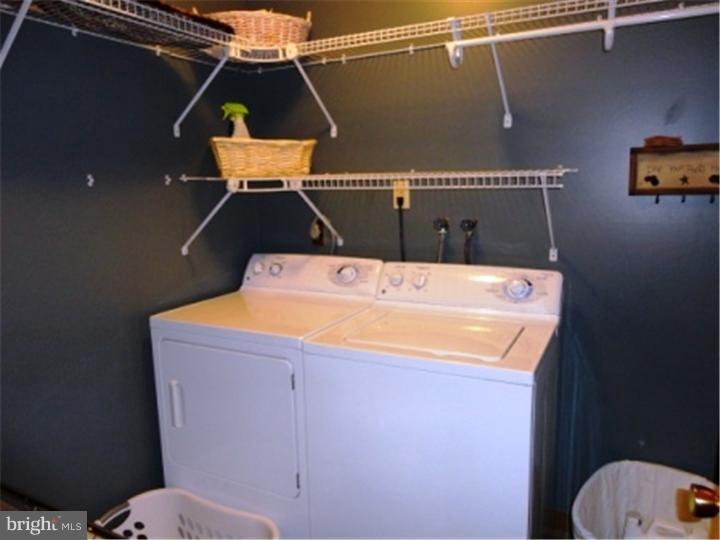 323 Walnuttown Road Fleetwood, PA 19522 - Photo 17 of 25 Laundry Room