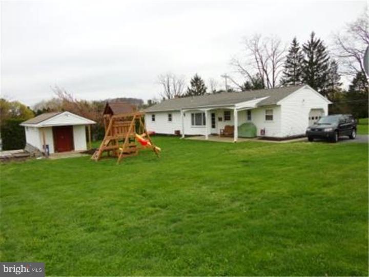 323 Walnuttown Road Fleetwood, PA 19522 - Photo 23 of 25 Back Yard