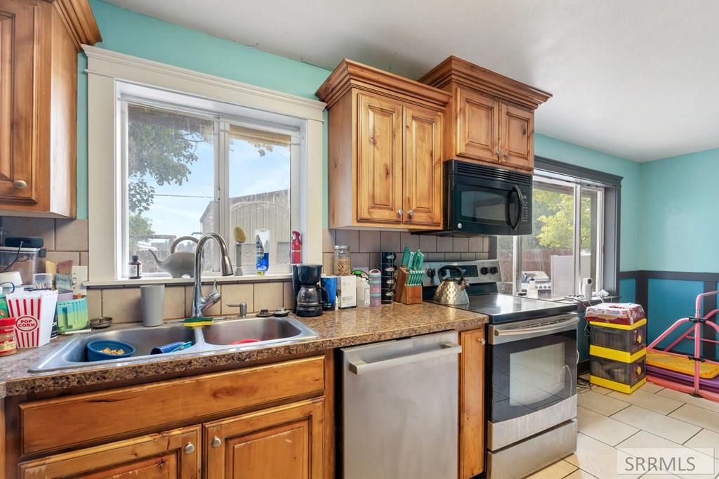 2483 Mars Street Idaho Falls, ID 83402 - Photo 12 of 39