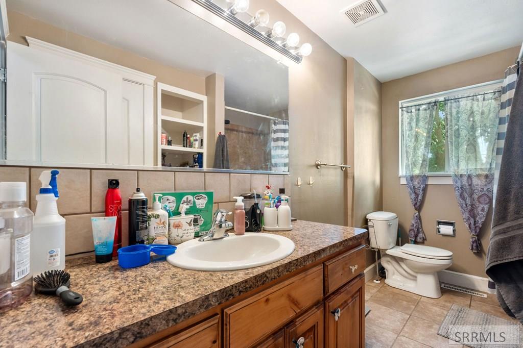 2483 Mars Street Idaho Falls, ID 83402 - Photo 13 of 39