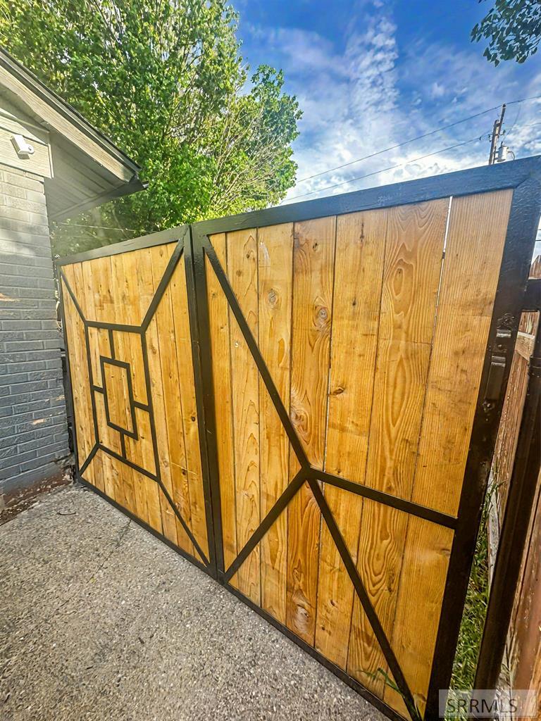 2483 Mars Street Idaho Falls, ID 83402 - Photo 17 of 39