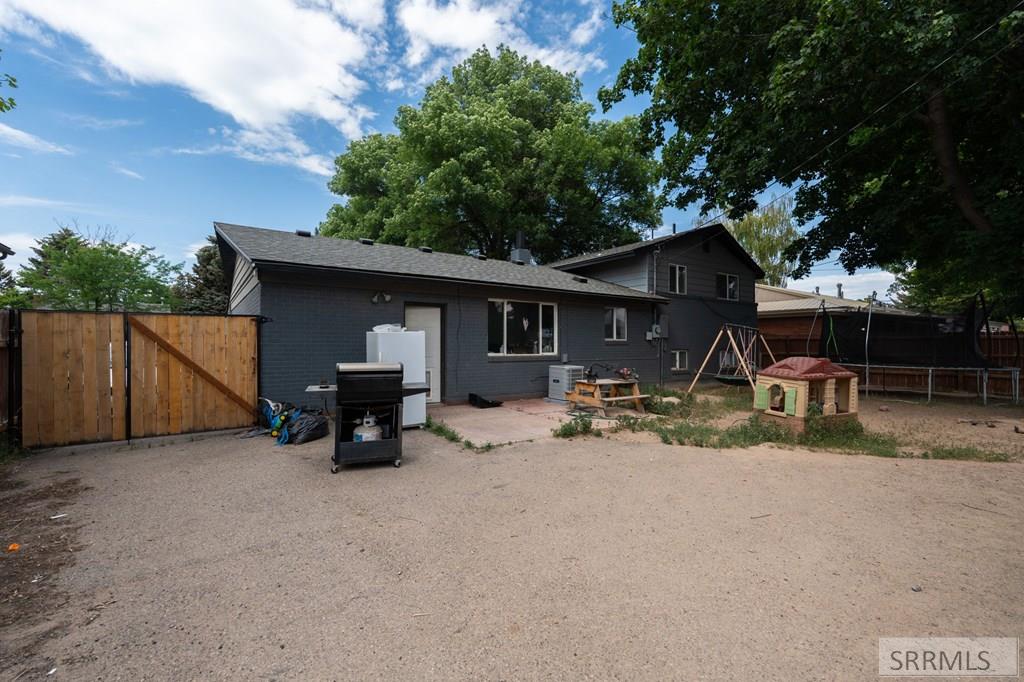 2483 Mars Street Idaho Falls, ID 83402 - Photo 29 of 39