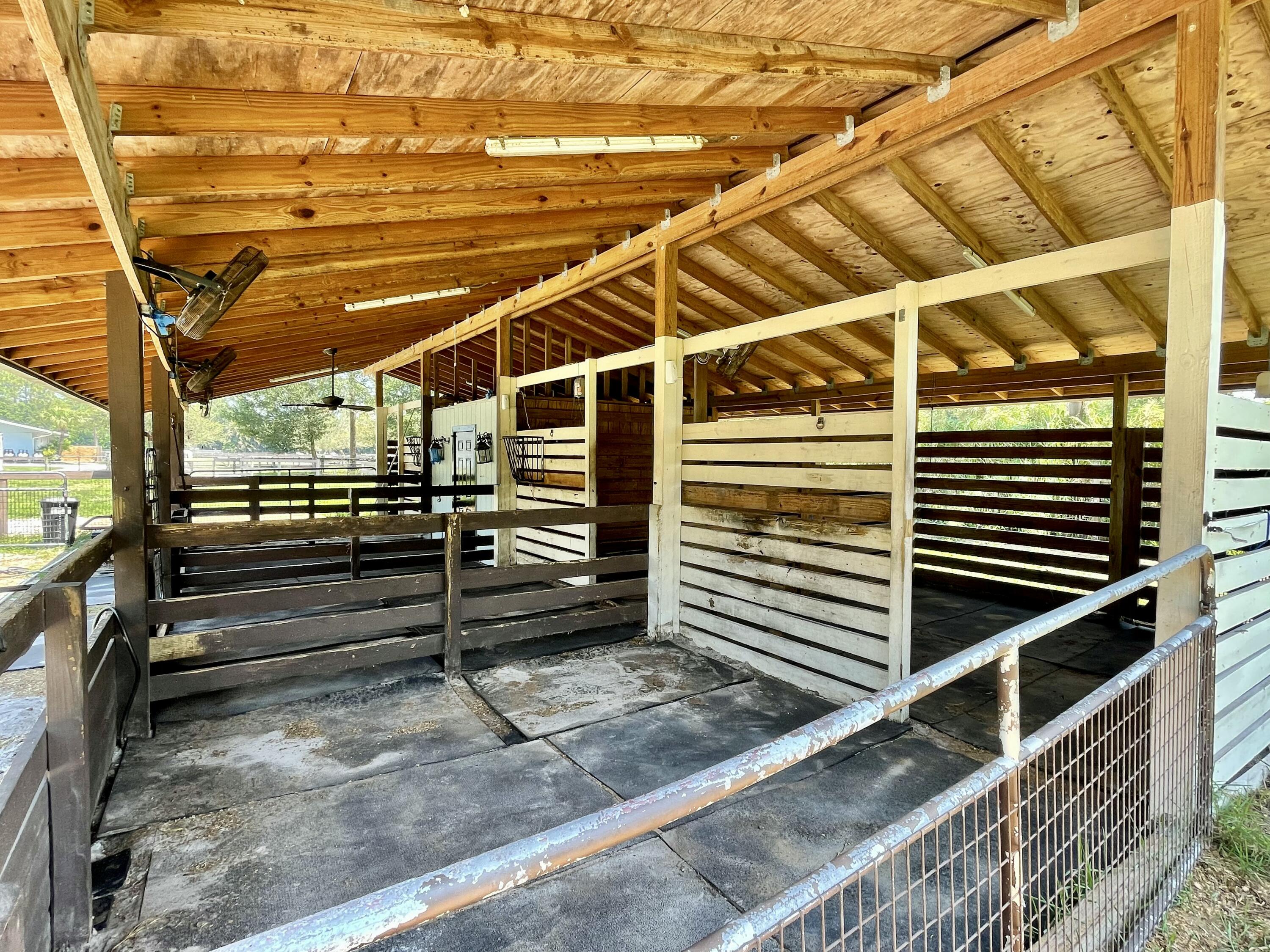16605 115th Avenue North Jupiter, FL 33478 - Photo 43 of 54 a view of outdoor space
