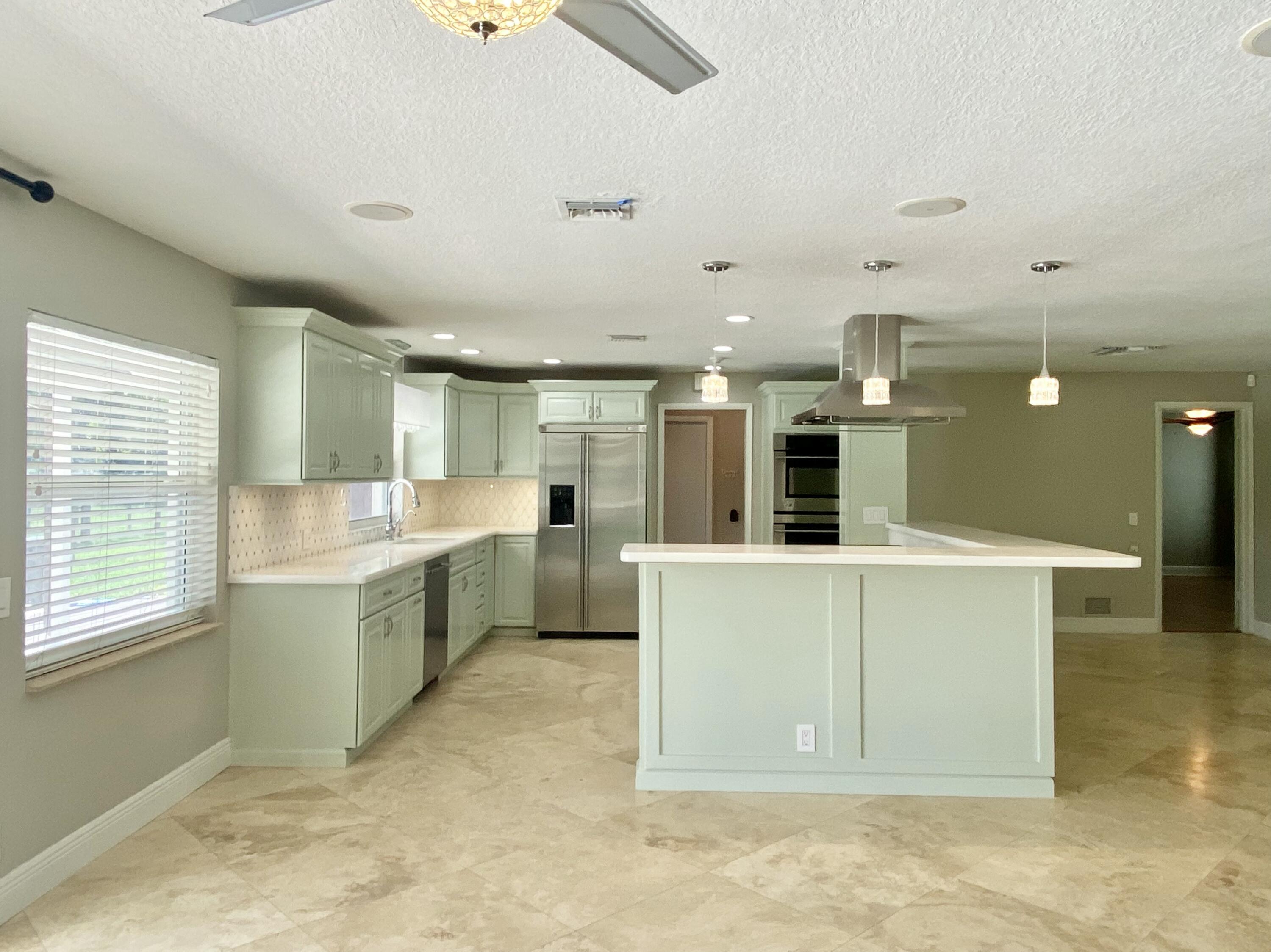 16605 115th Avenue North Jupiter, FL 33478 - Photo 10 of 54 Kitchen