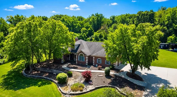 $1,100,000 | 8855 East 93rd Avenue, Crown Point, IN 46307