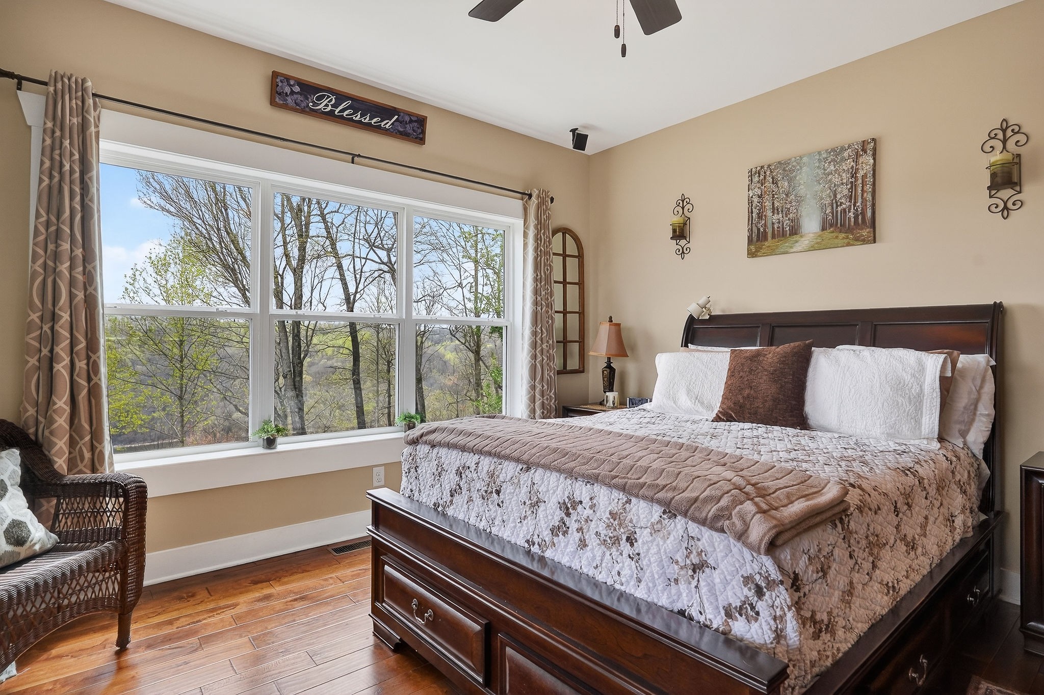 195 Coventry Way Smithville, TN 37166 - Photo 27 of 62 a bedroom with a bed and a large window