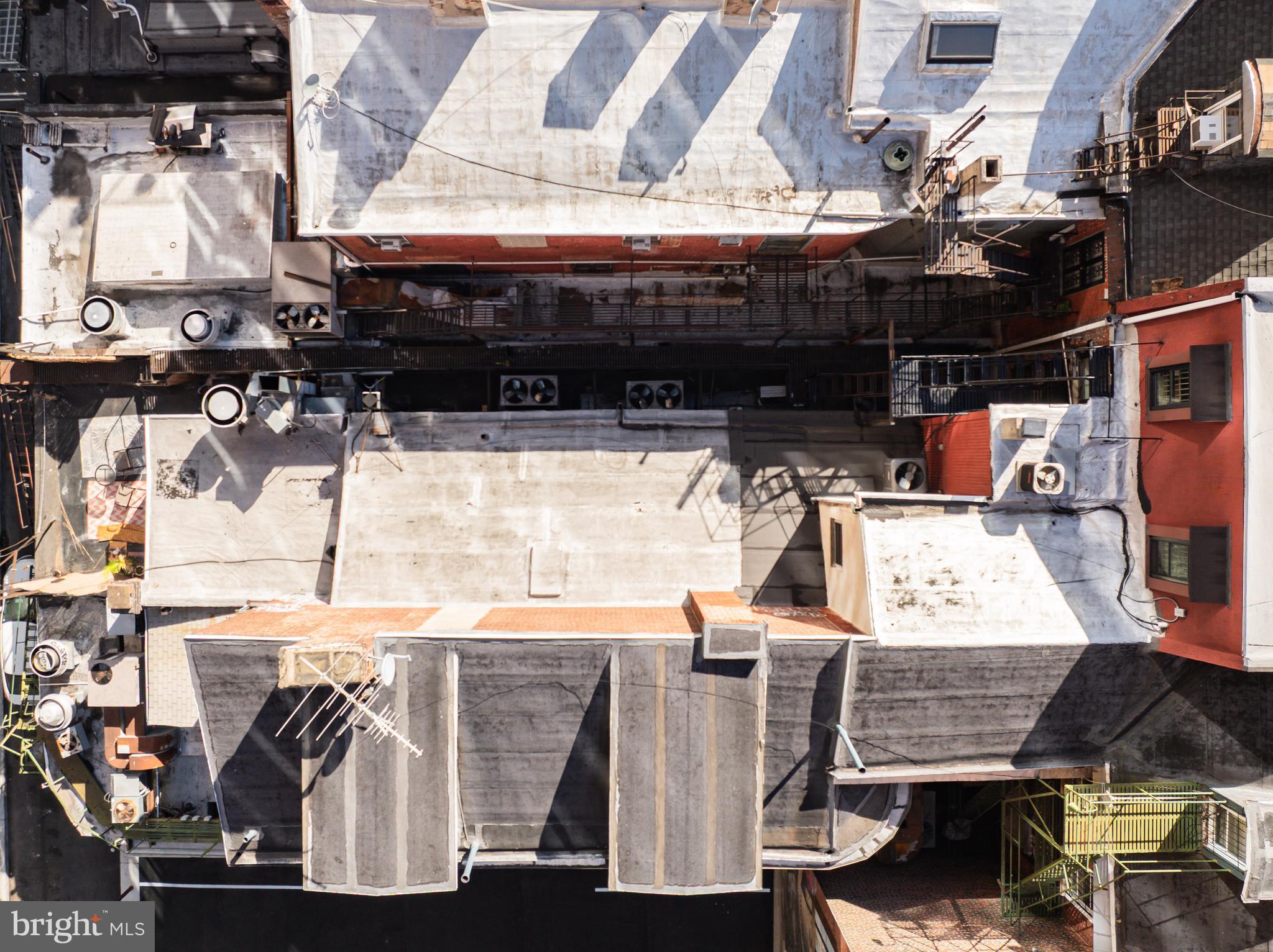 1121 Walnut Street Philadelphia, PA 19107 - Photo 7 of 38 a picture of a room with furniture and a window