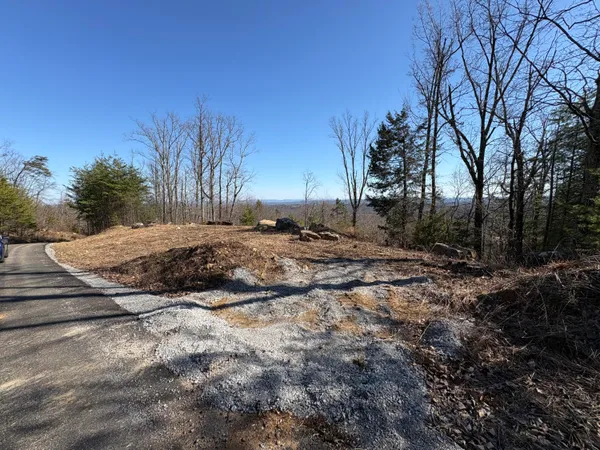 $165,000 | 935 Bluff Ledge Trail, Hixson, TN 37343