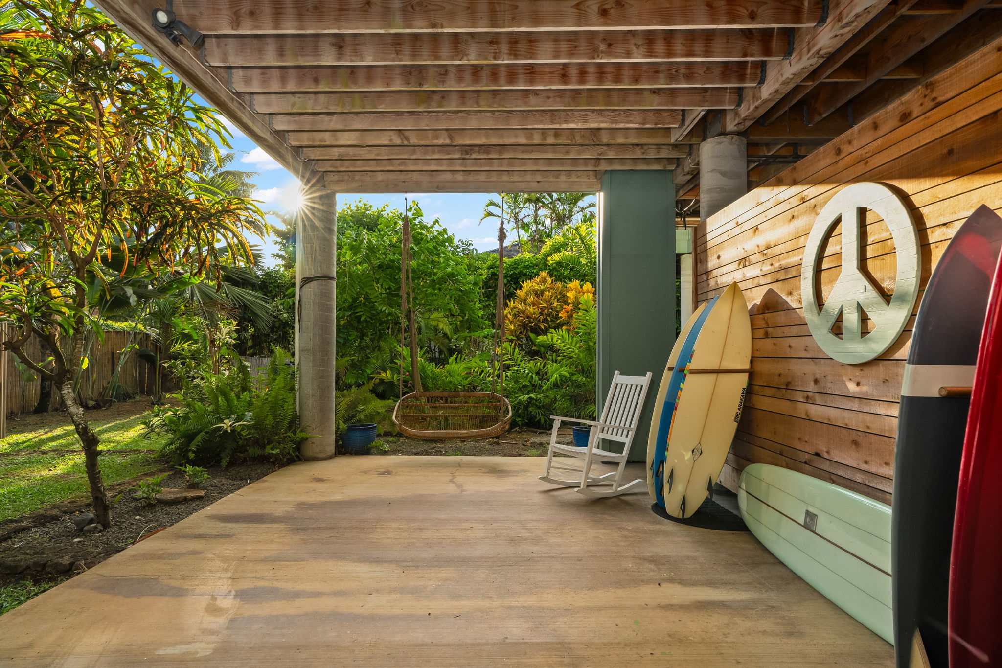 7330 Alealea Road Hanalei, HI 96714 - Photo 16 of 24 a view of sitting area in front of a house