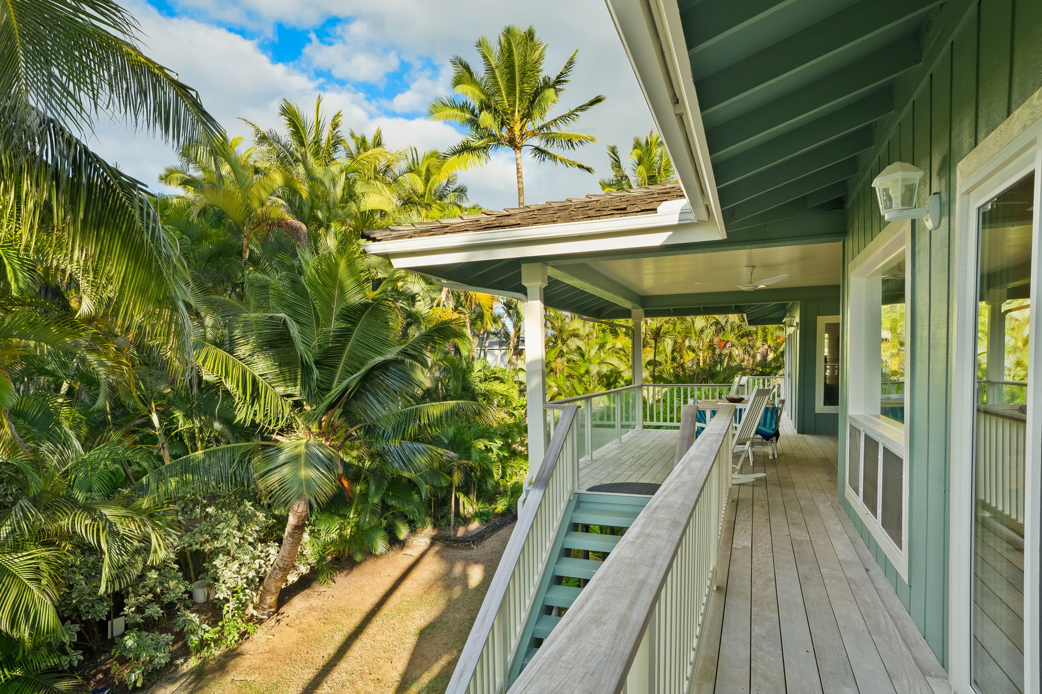 7330 Alealea Road Hanalei, HI 96714 - Photo 18 of 24 a view of balcony with furniture