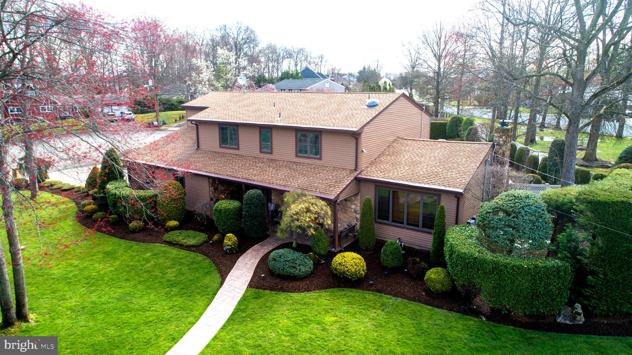 8 Watson Court Edison, NJ 08820 - Photo 4 of 60