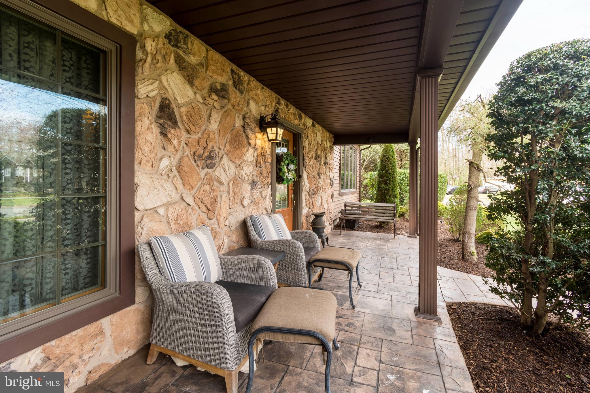 8 Watson Court Edison, NJ 08820 - Photo 6 of 60