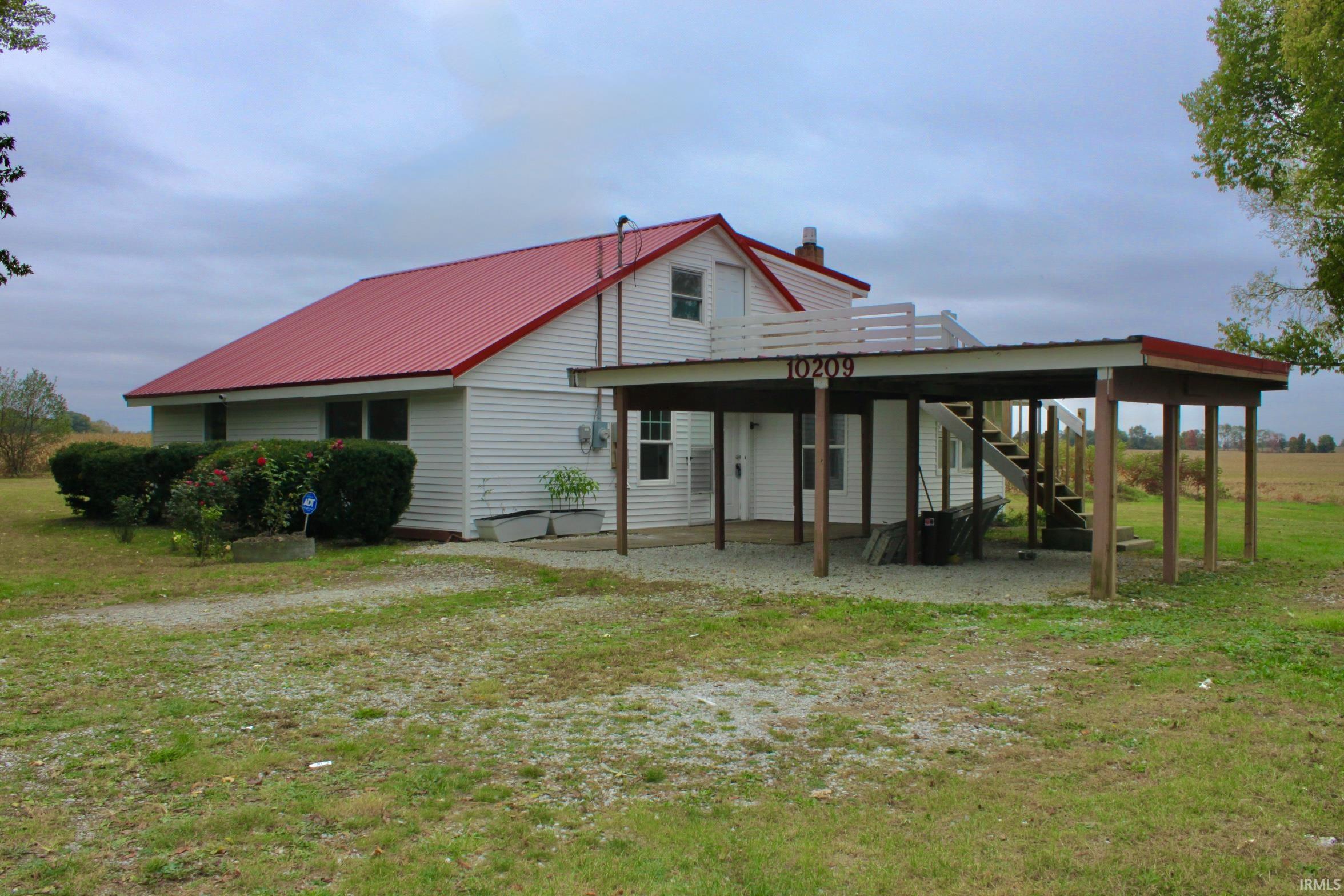 10209 8A Road Plymouth, IN 46563 - Photo 2 of 28