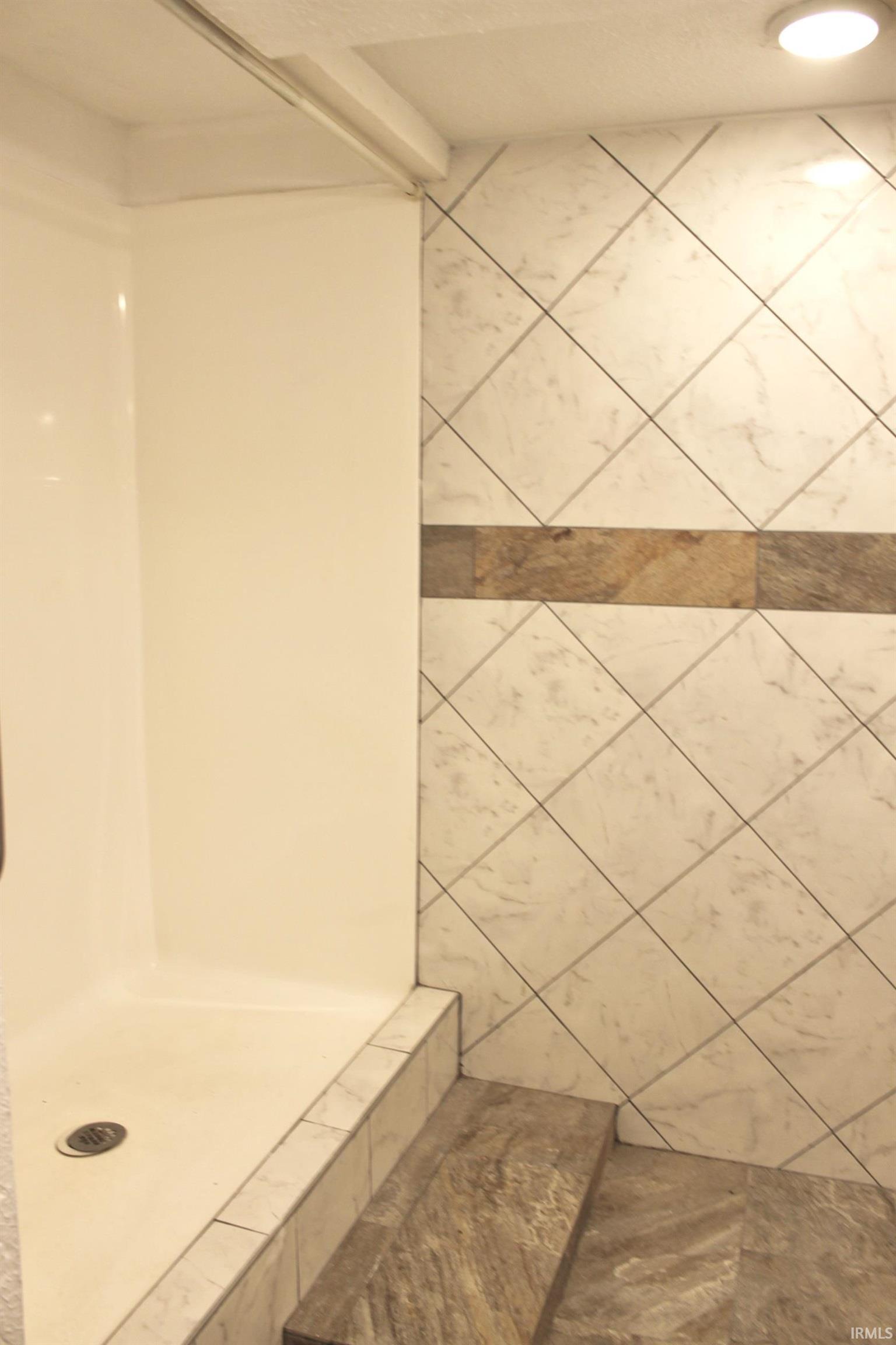 10209 8A Road Plymouth, IN 46563 - Photo 10 of 28