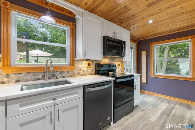 $299,900 | Undisclosed Address, Enfield, CT 06082