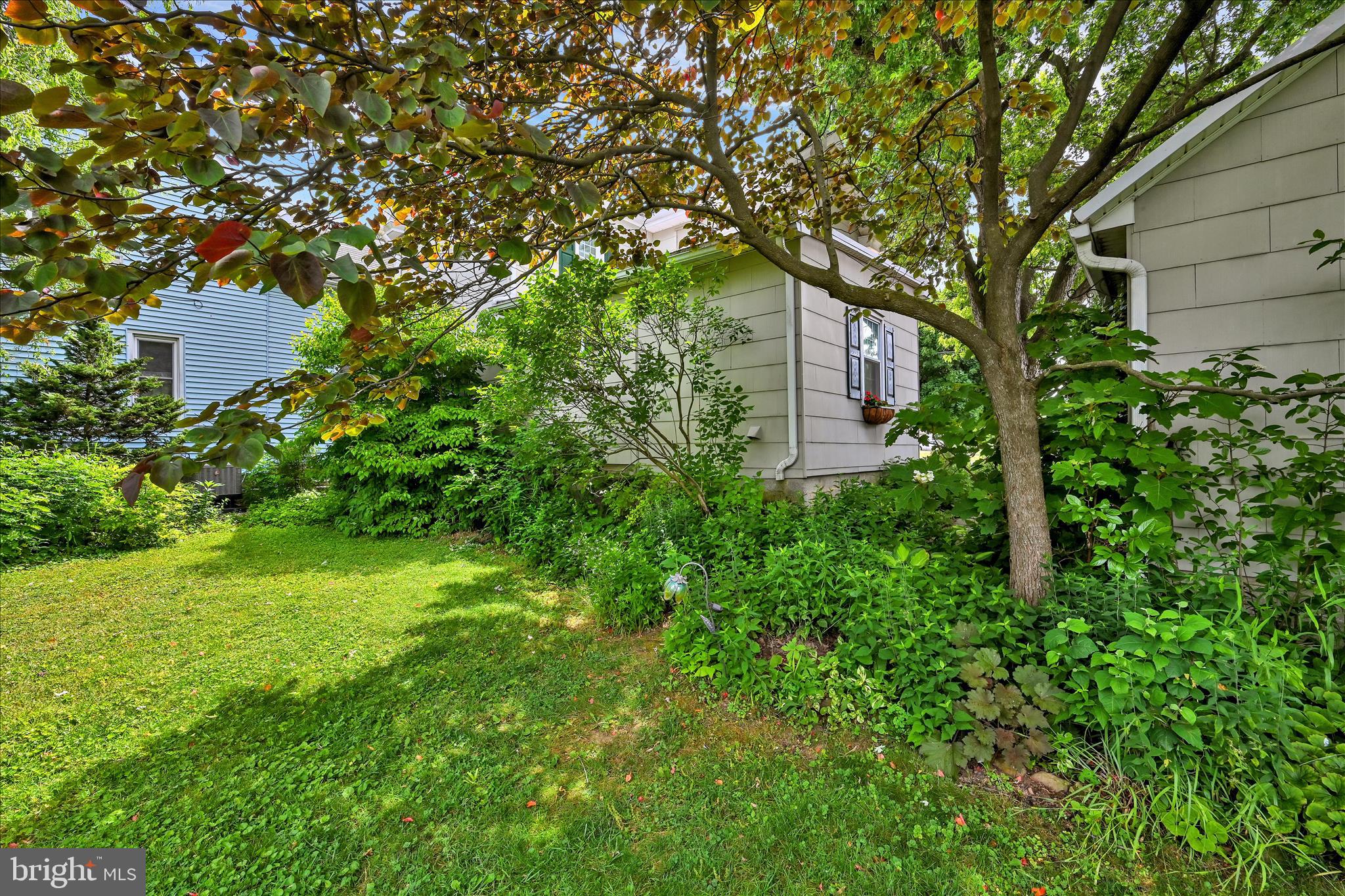 536 West High Street Manheim, PA 17545 - Photo 33 of 43 Exterior Back