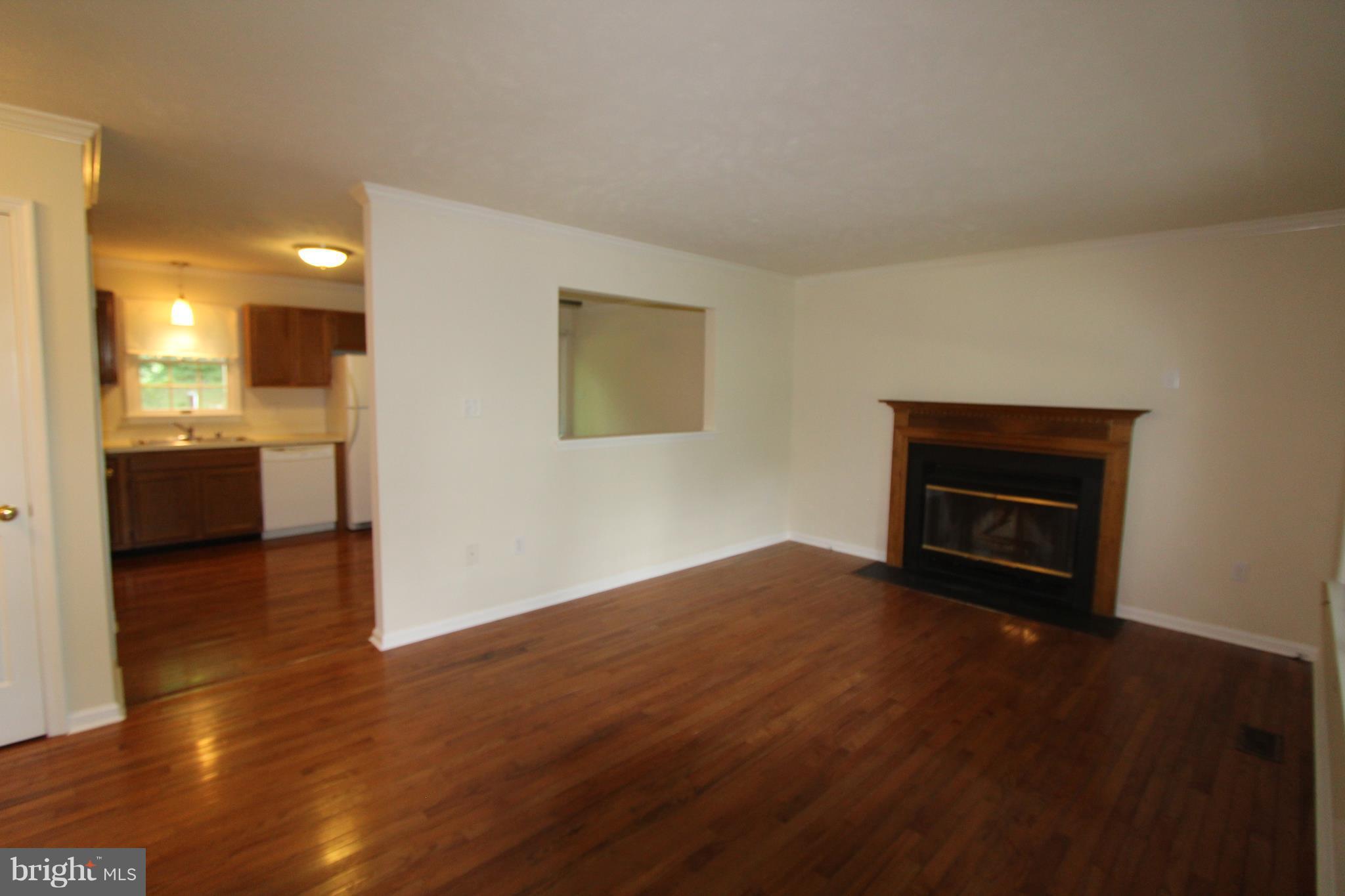 54 Parkside Road Linden, VA 22642 - Photo 8 of 14 Living Room