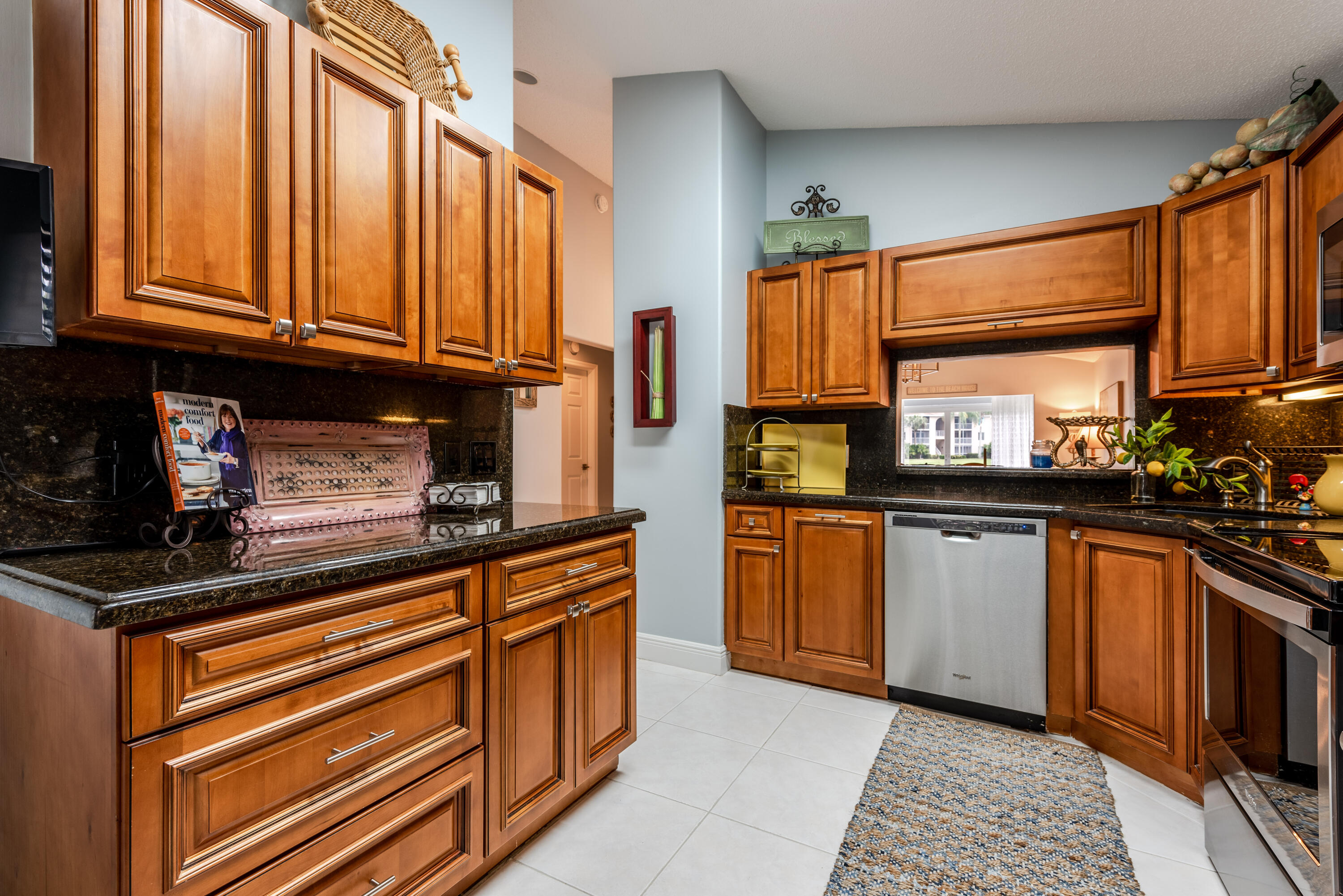 7920 Mansfield Hollow Road Delray Beach, FL 33446 - Photo 18 of 40 Kitchen