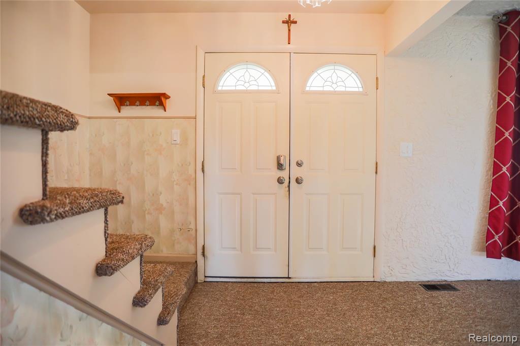 12103 Diegel Road Warren, MI 48093 - Photo 14 of 43 Gallery Image 14