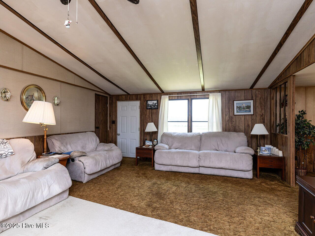 3566 North McCullen Road Faison, NC 28341 - Photo 5 of 28 005-1280x960-living-room