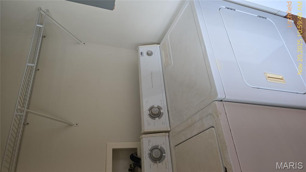 104 West Edwards Street Litchfield, IL 62056 - Photo 13 of 38