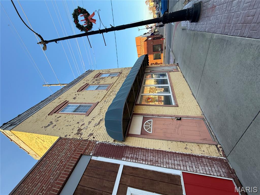 104 West Edwards Street Litchfield, IL 62056 - Photo 2 of 38