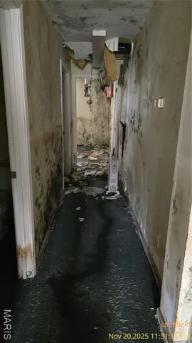 $100,000 | 104 West Edwards Street, Litchfield, IL 62056