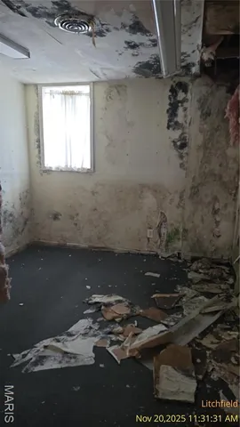 $100,000 | 104 West Edwards Street, Litchfield, IL 62056