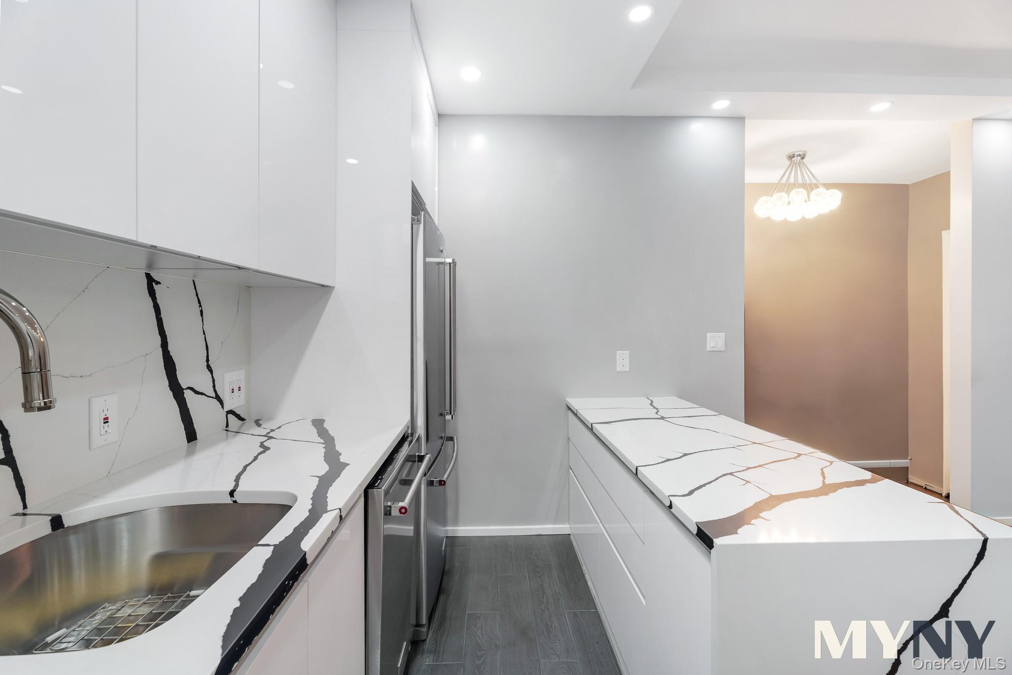 7119 Shore Road, Unit 2C Brooklyn, NY 11209 - Photo 4 of 12