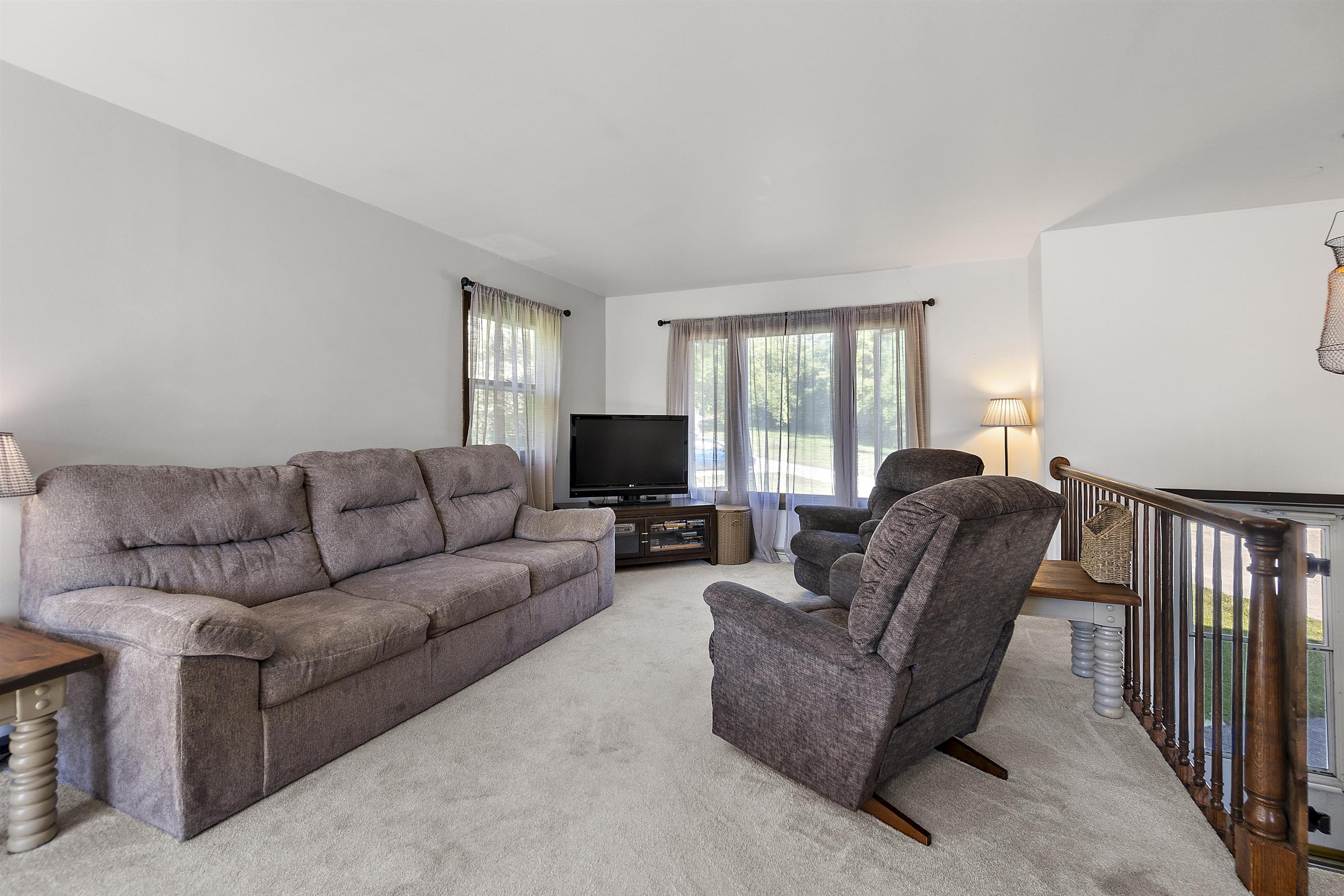 W8107 West Clark Road Oakfield, WI 53065 - Photo 6 of 35