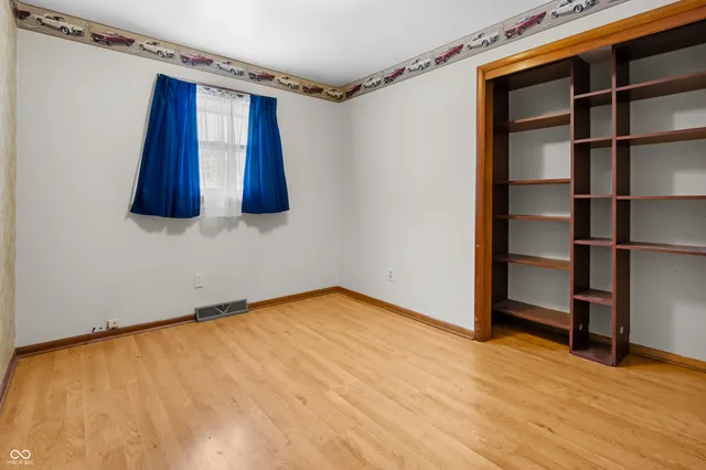 $350,000 | 6742 East County Road 900 North, Seymour, IN 47274