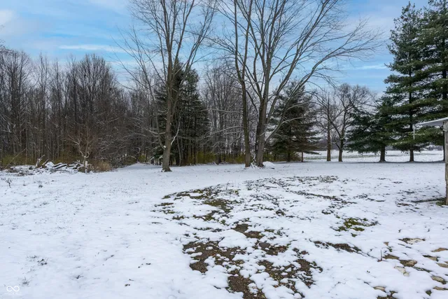 $350,000 | 6742 East County Road 900 North, Seymour, IN 47274