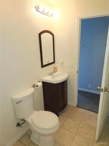 $190,000 | 228 Willowrun Drive, Moro, IL 62067