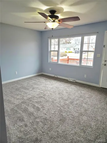 $190,000 | 228 Willowrun Drive, Moro, IL 62067