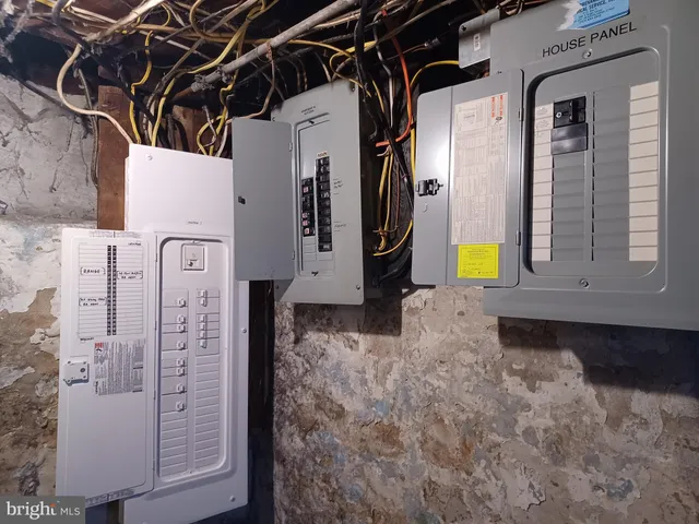 $250,000 | 43 West Ferdinand Street, Manheim, PA 17545